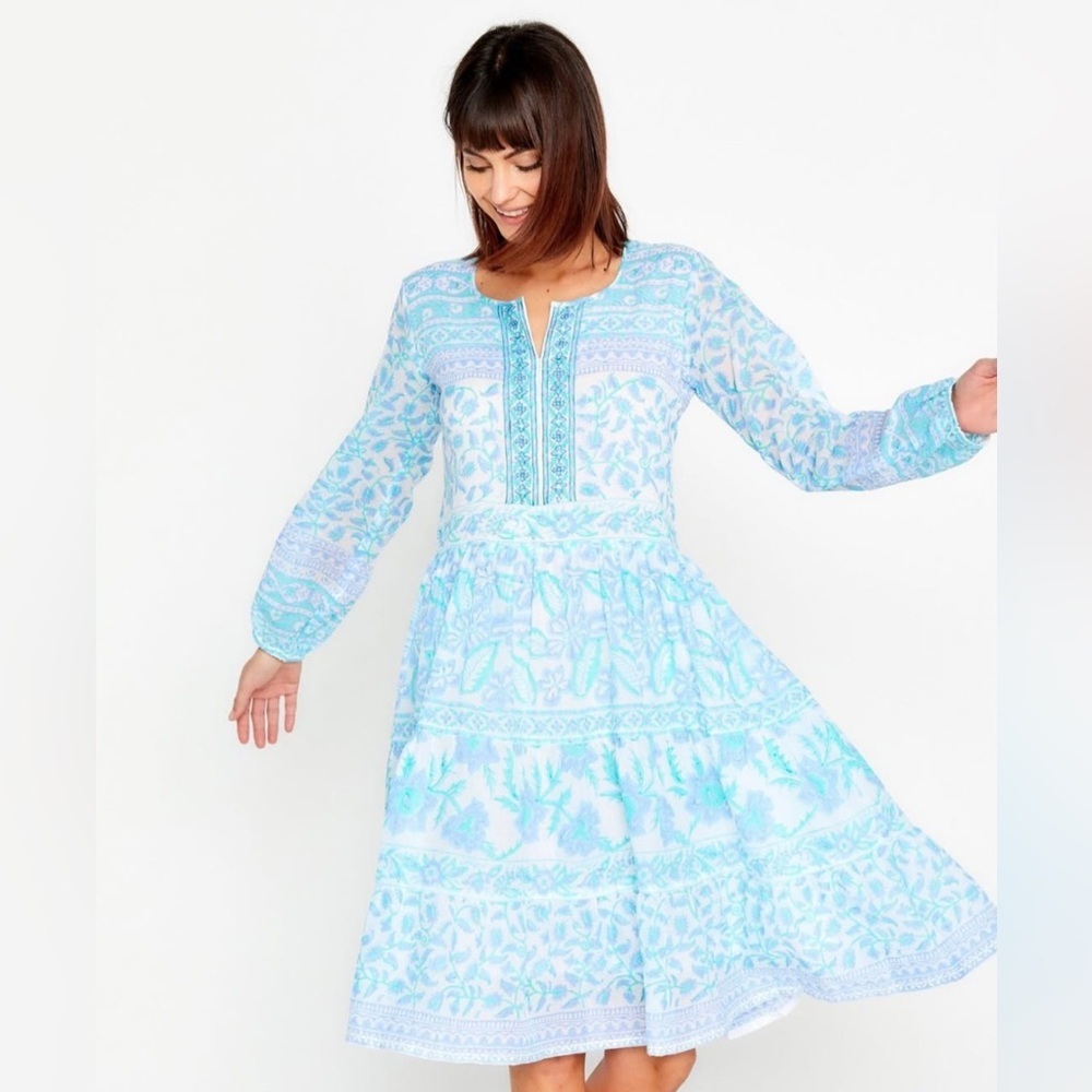 Bella Tu Fiona Long Sleeve Dress in Pastel Lilac and Blue Size Small.